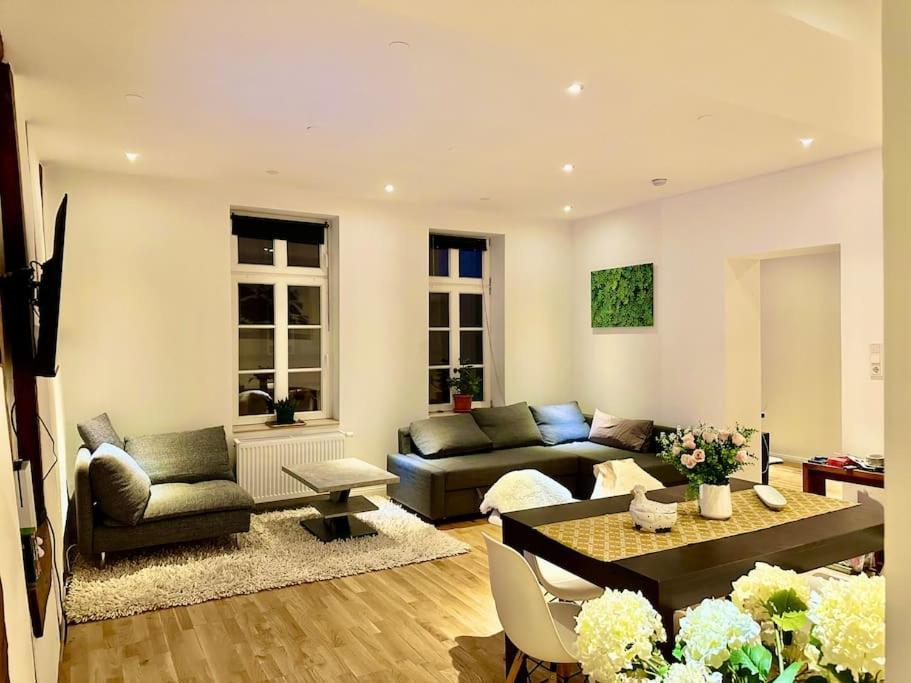 Wohnung Am Schloss 2 - Bestes Apartment In Weilburg Exterior photo